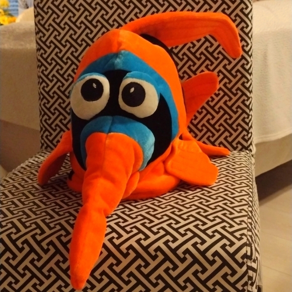 Kids (H&M) Puffer JACKET, (MINISO) BACKPACK & PLUSH Fishy 🐠 HAT Bundle!! - Picture 5 of 10